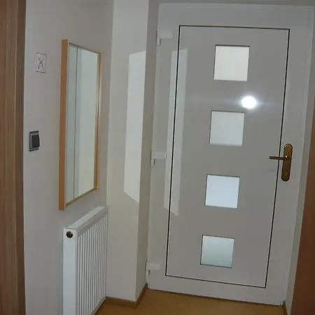 - Lena 3* Hradec Králové