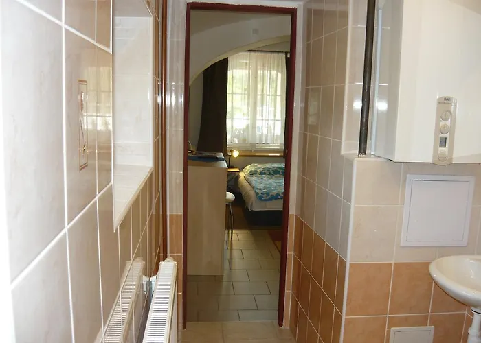 - Lena Maison d'hôtes 3*