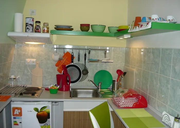 - Lena Maison d'hôtes 3*