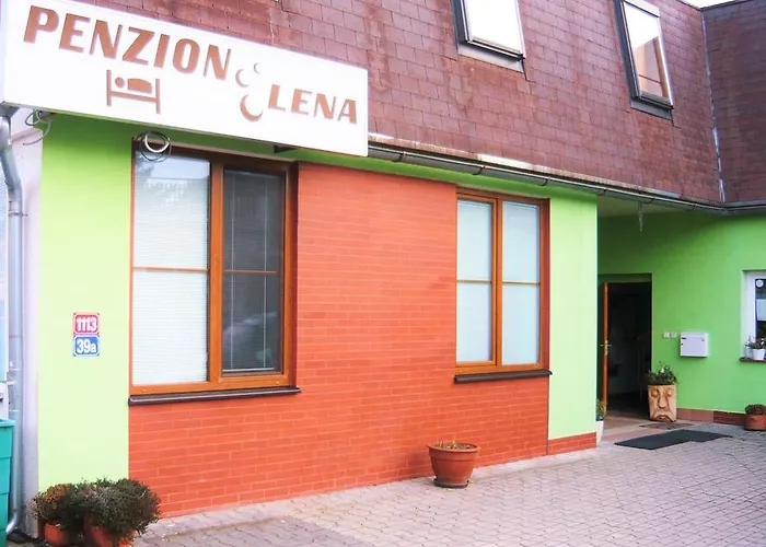 - Lena 3* Hradec Králové