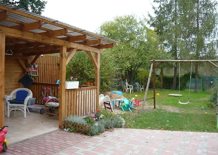 - Lena Hradec Králové