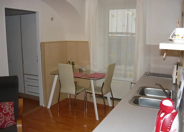 - Lena Maison d'hôtes 3*